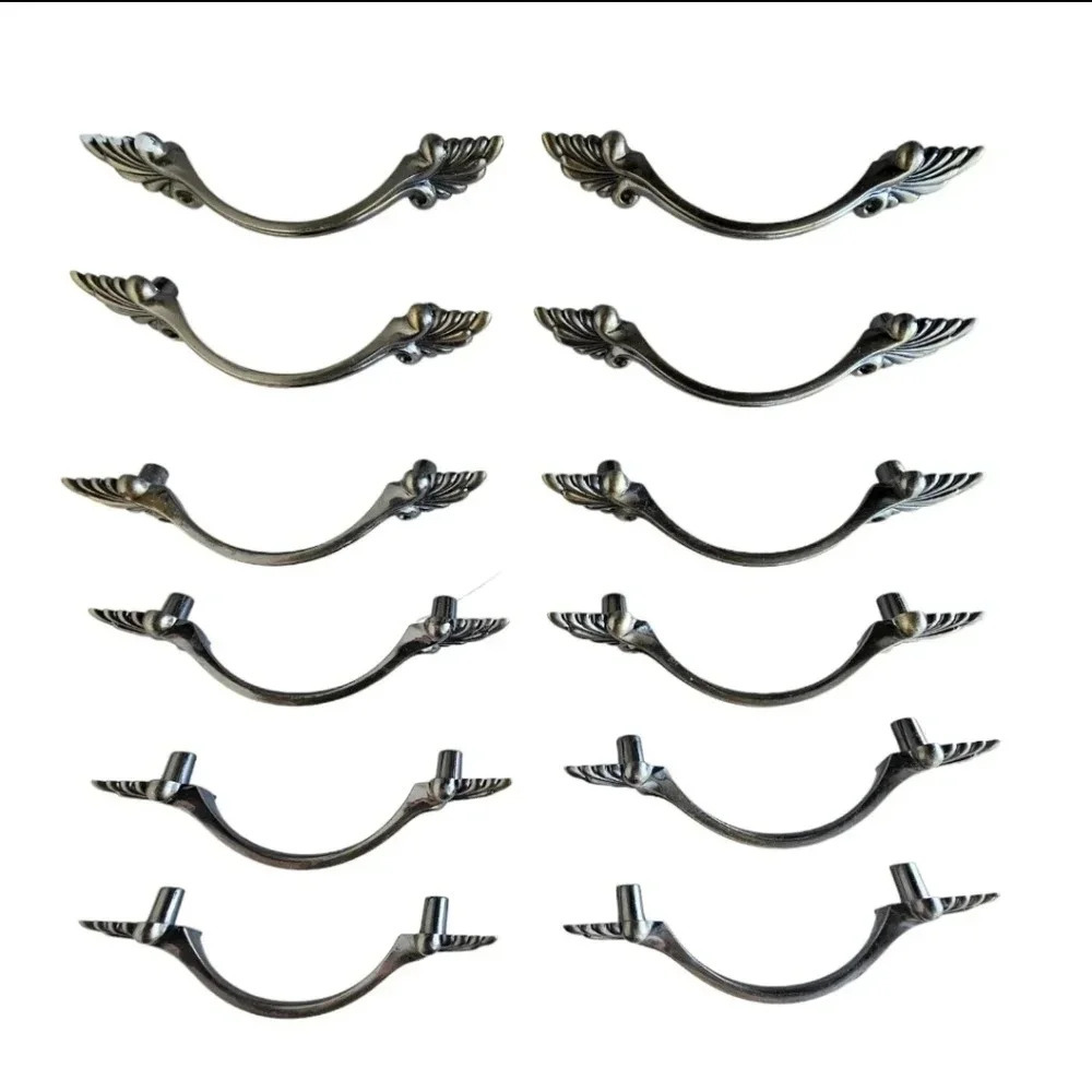 Liberty Hardware P73000H-AB-C Traditional Bow Cabinet Pull, Brass Set Of 12